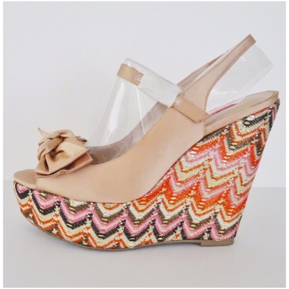 BETSEY JOHNSON Bow Platform Wedge Sandals 8.5 - Picture 4 of 6